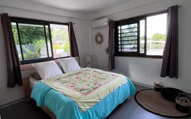 2 accomodations -Studio du Manoir -Le Manoir