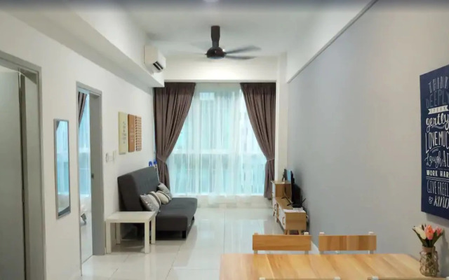 Comfy Home at Sutera Avenue