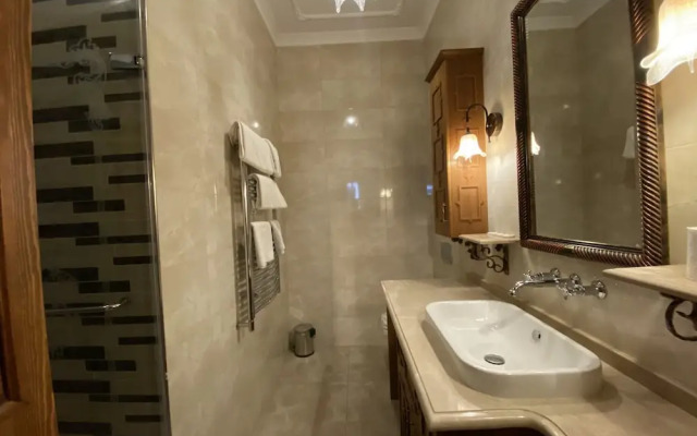 Aslan Residence