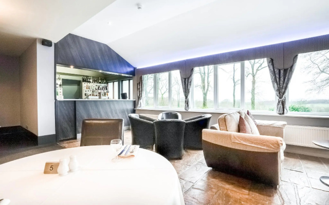 Dryfesdale Hotel, Bw Signature Collection