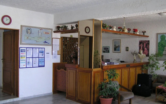 Knossos Apartments