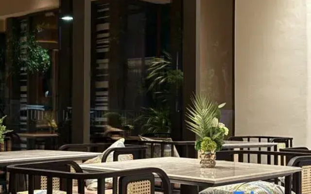 Blossom Manor Shanghai Senlan · Green Lane Hotel