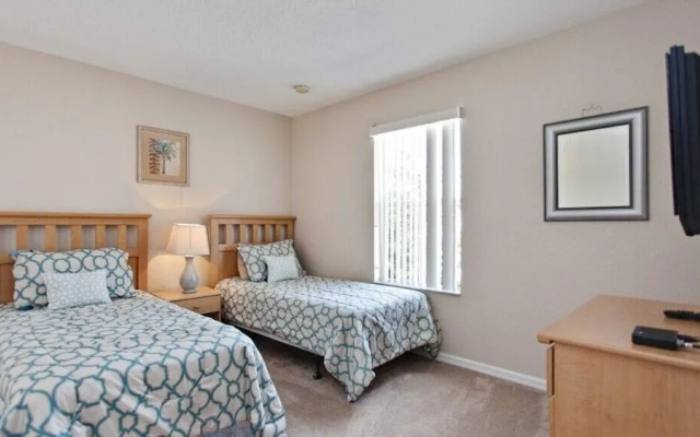King Triton's Townhome at Regal Oaks