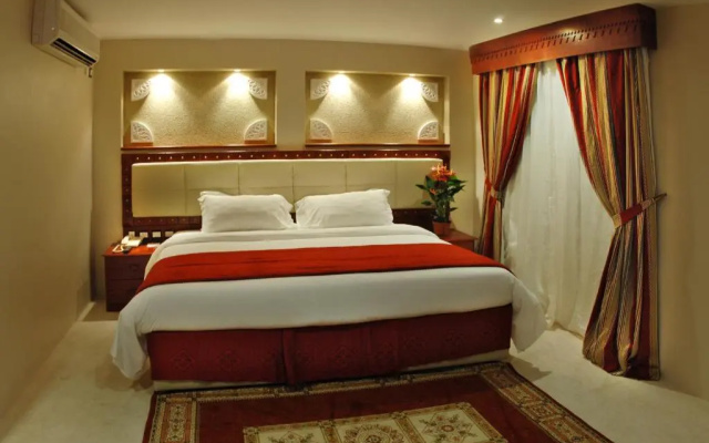 Al Liwan Suites