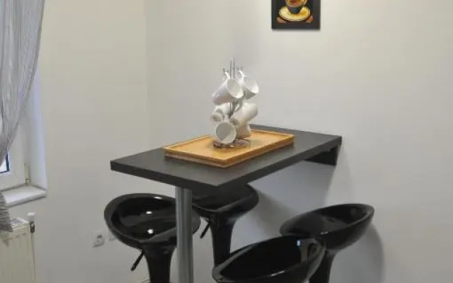 "Handmade" Apartment