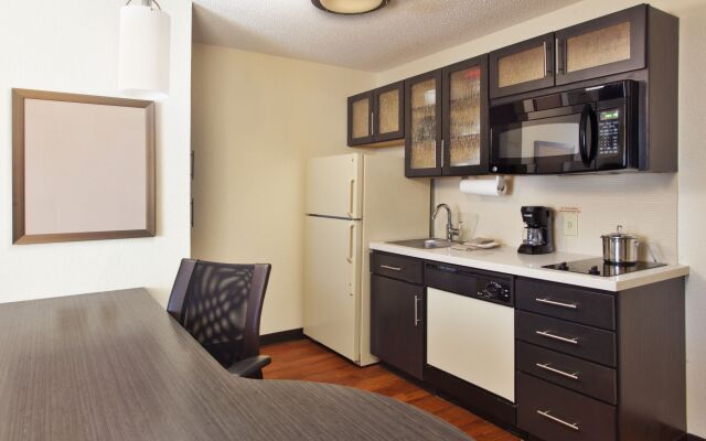 Candlewood Suites Phoenix/Tempe 0