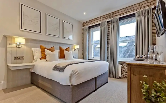 Tithe Barn - Self Check in Hotel (Adults Only)