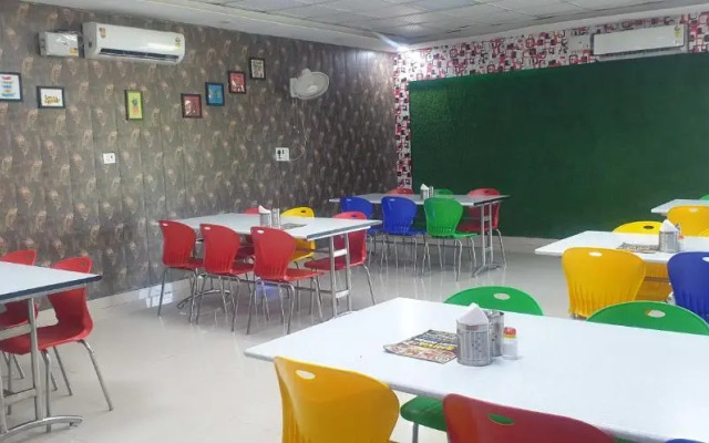 OYO 91829 Shiva Tourist Dhaba