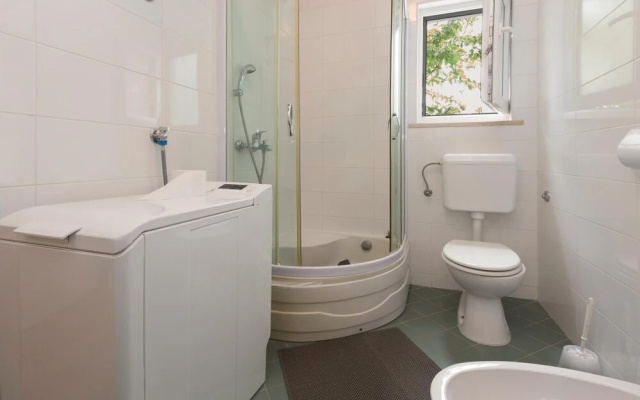 Amazing Home in Krnica With Wifi and 2 Bedrooms