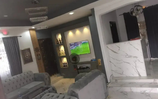 JenAir Hotels and Apartment