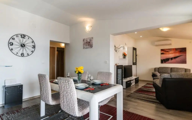 La Bodega Apartments