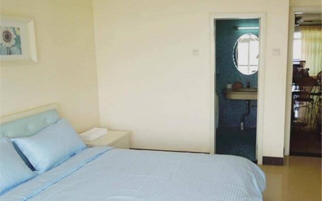 Апартаменты Sanya Haizhixing Seascape Holiday Apartment комната для гостей