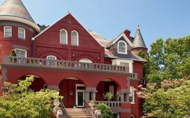 Отель Swann House вид на фасад