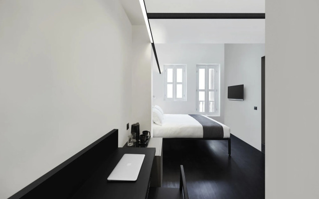 Hotel Mono