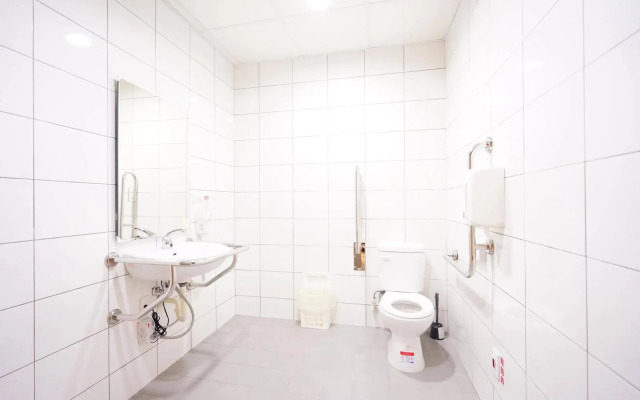 Cavemen Hostel Taipei Station Branch