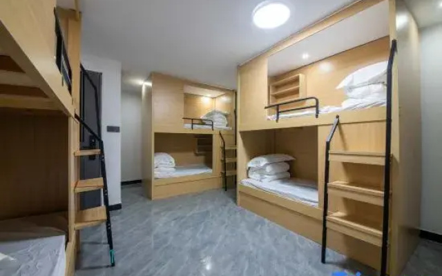 Renfa Luxury Beauty Hotel (Shantou High-Speed Rail Station Branch)