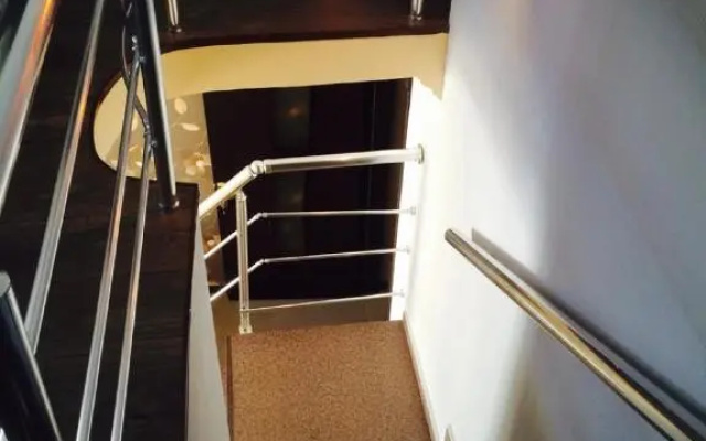 Nana's apartment