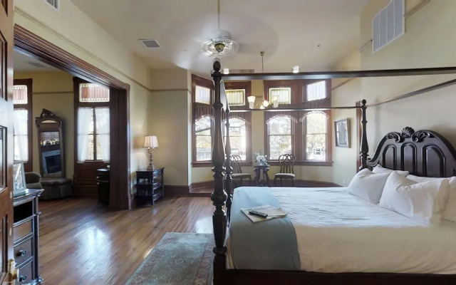 The Fitzpatrick Hotel