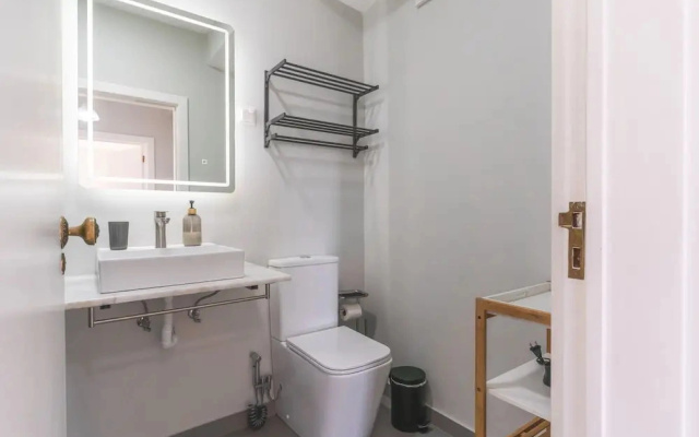 Bays Secrets Apartment by Atlantic Holiday