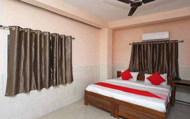 Hotel Royal Palm by OYO Rooms