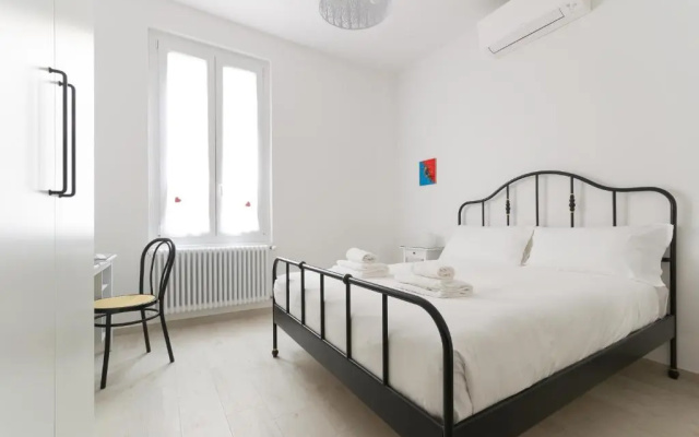 HouSmart Vicolo Bolognetti