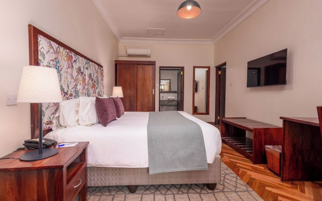 Bronte Hotel