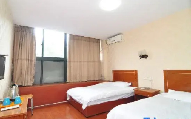 Tiandong Hotel