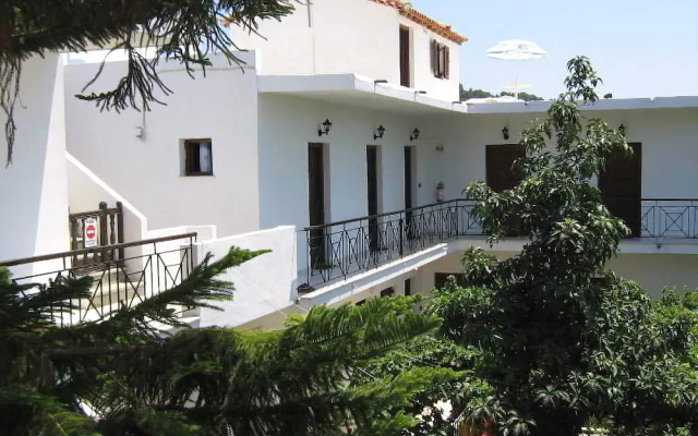 Manolas Studios