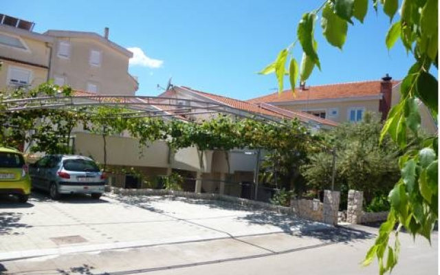 Apartments Mandi