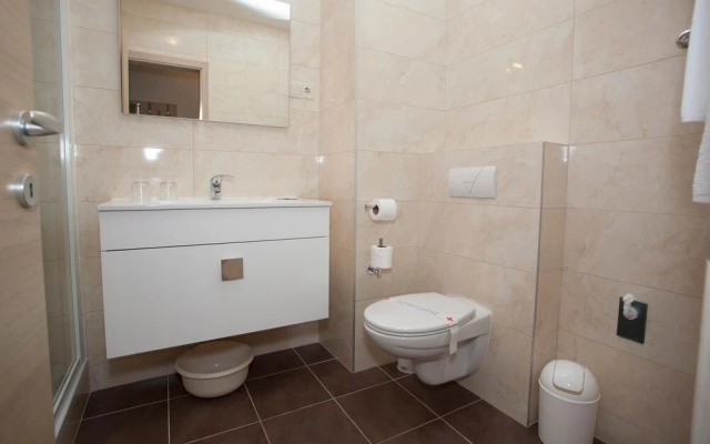 Amazing Apartment in Drvenik With 1 Bedrooms and Wifi