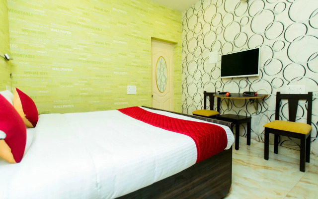 The ECR Grand Residency by OYO Rooms