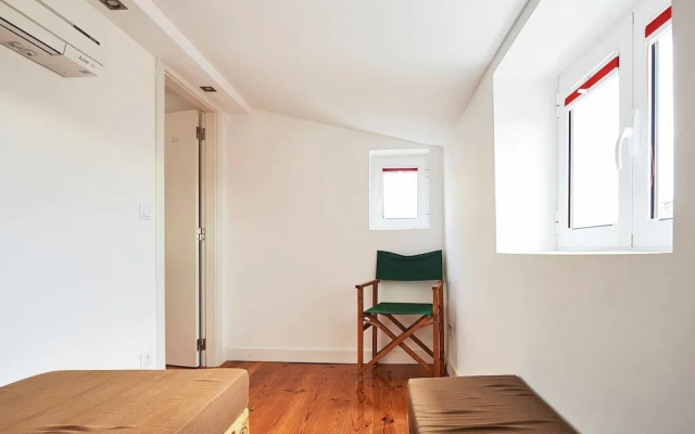 Authentic Apartment in Alfama With Terrace