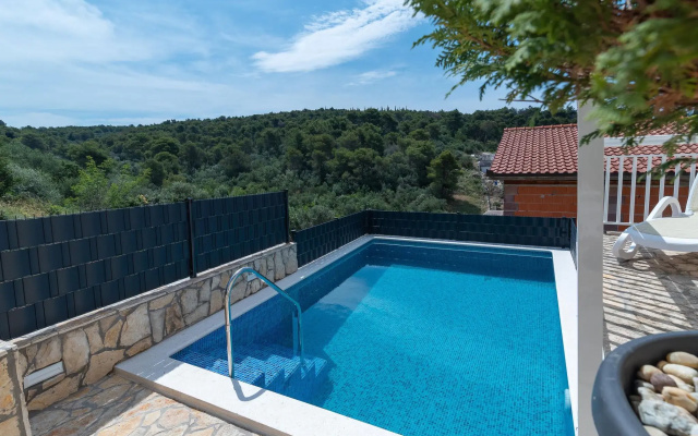 Apartment in Trogir Near Unesco Old Town