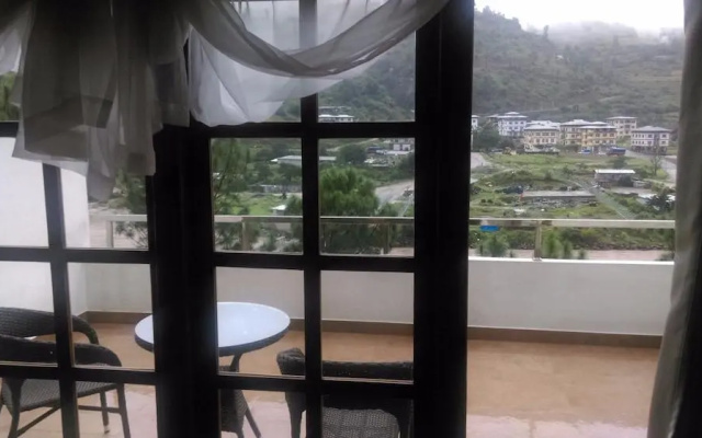 Khuru Resort