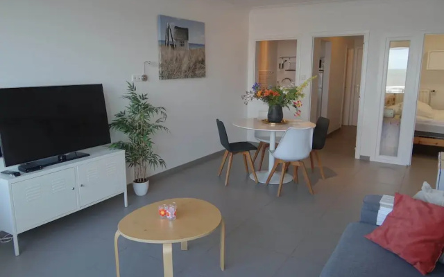 Apartment in Nieuwpoort by the Beach