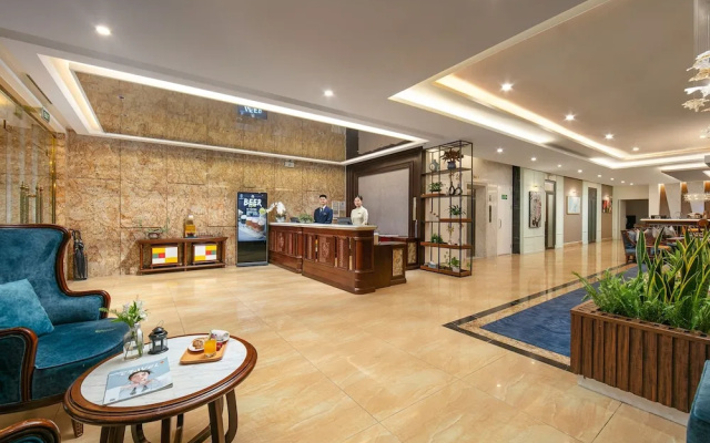 Gloud Hotel