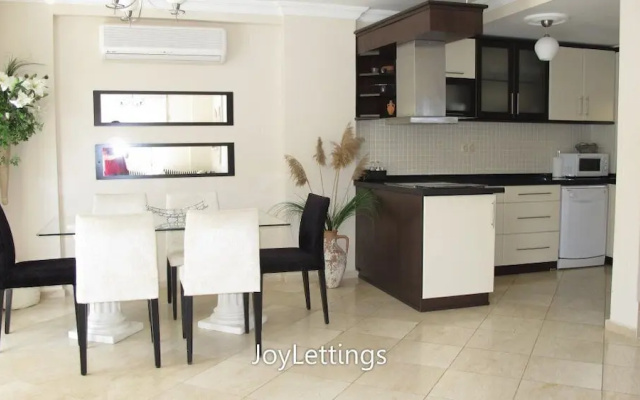 Villa ST01 by JoyLettings