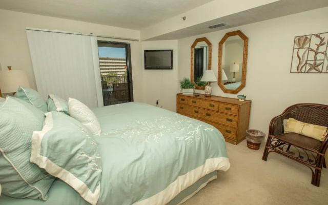 Inlet Reef 316 2 Bedroom Condo by RedAwning
