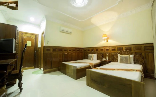 International Hotel