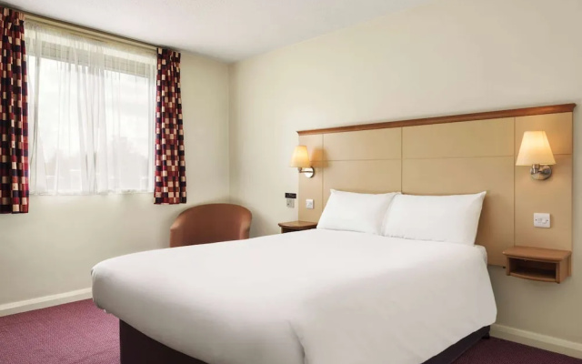 Days Inn Cannock Norton Canes M6 Toll