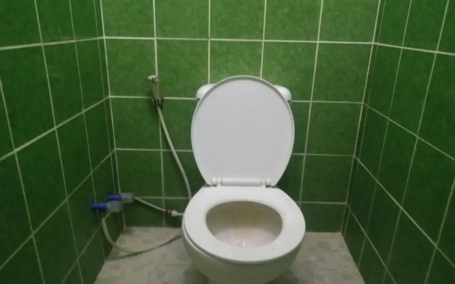 OYO Life Kost ijo Tembok Tinggi