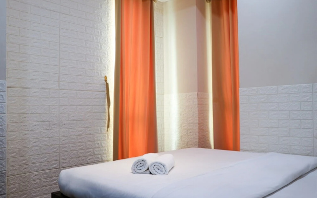Nice And Comfort 2Br Apartment At Elpis Residence