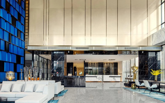 Orange Hotel (Yancheng Municipal Government Baolong Square)