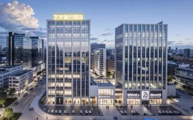Elong R.YUN Hotel (Fuyang Wanda Plaza Municipal People's Hospital)