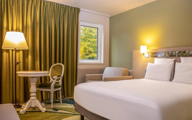 Demeures de campagne Parc du Coudray – Mercure