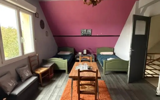 Les 3 chambres de LYLY situées a Brou