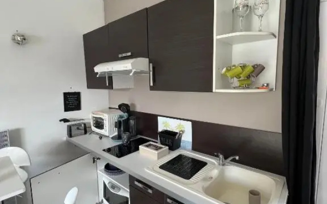 Studio RIQUET indépendant attenant à Villa