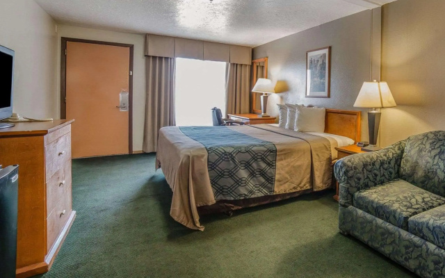 Econo Lodge Downtown