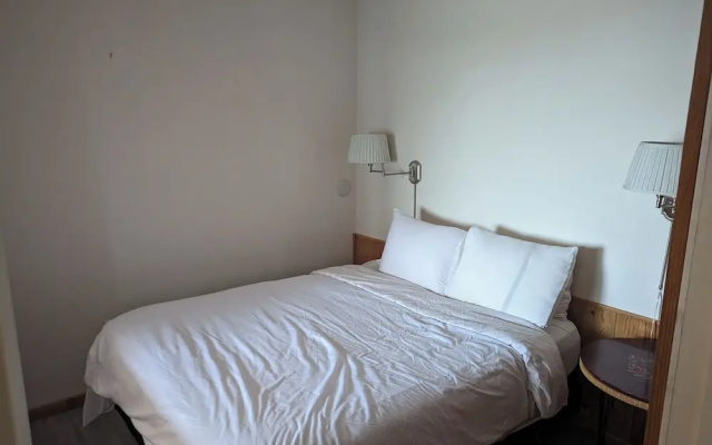 Gordie's Inn & Suites