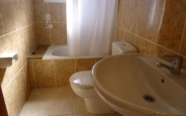 Luxurious Holiday Home in Empuriabrava With Private Pool